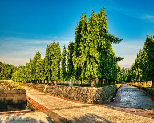 calm walk through an Indonesian city park